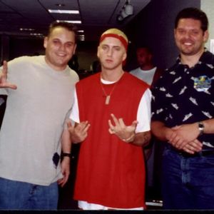 Eminem with People 015 Middle Finger