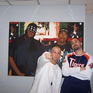 Eminem with People 028