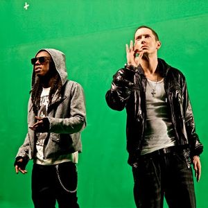 Eminem and Lil Wayne making the video for No Love 002