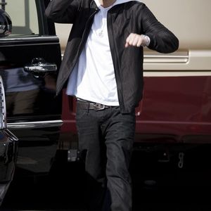 Eminem arriving at I need a doctor video set in L.A 002