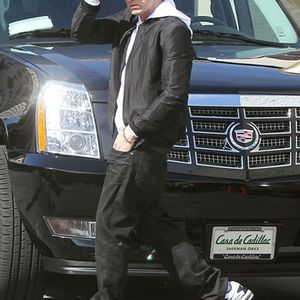 Eminem arriving at I need a doctor video set in L.A 008