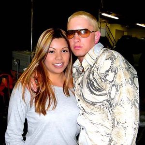 Eminem with People 030 with sun glasses and a hot girl