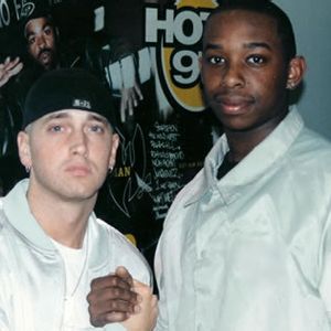 Eminem with People 049 Handshake