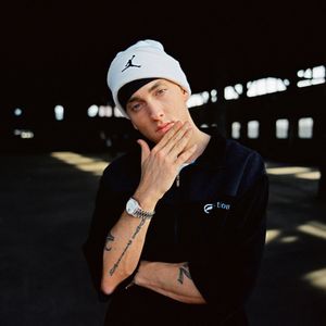 Eminem with Ecko Clothes (2005) 03